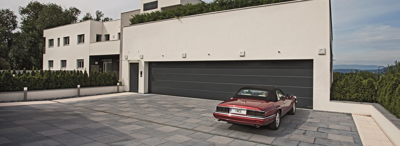 Hormann-sectional-garage-door-grey